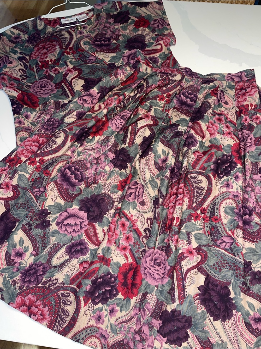 Worthington Floral Paisley Circle Skirt in Pink, Purple and Red 12P 80’s